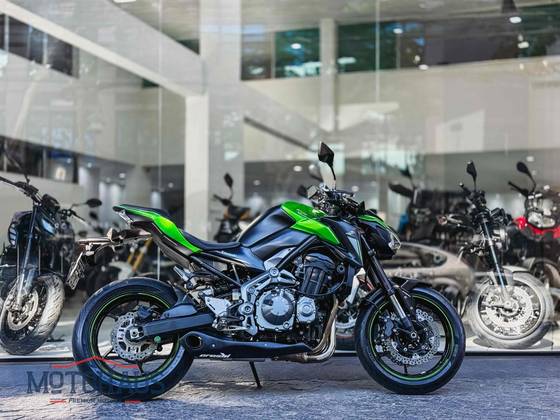 KAWASAKI Z900 